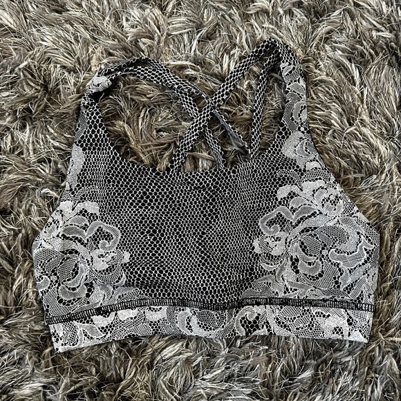 Lululemon Energy Bra Florence White Black size 4 - Picture 3 of 5